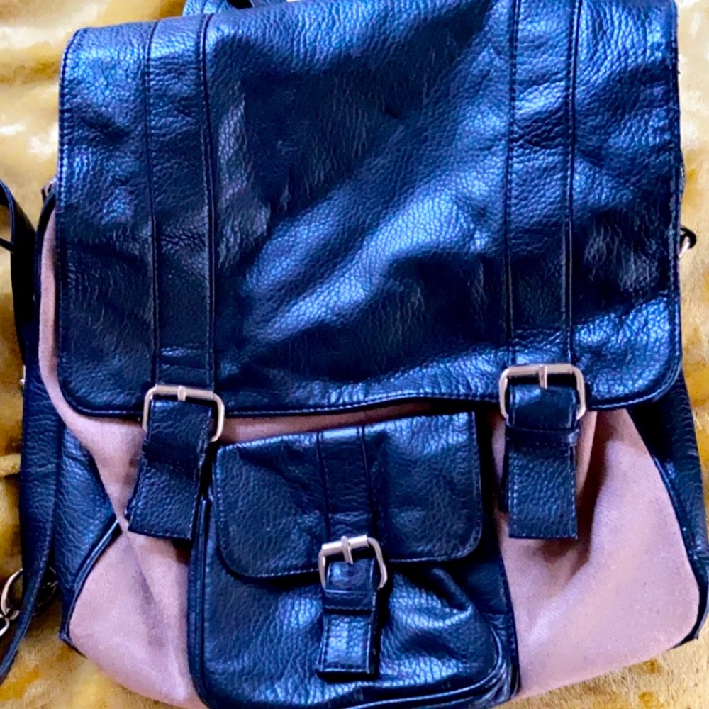 ⚫️UNISEX MESSENGER BACKPACK BAG⚫️